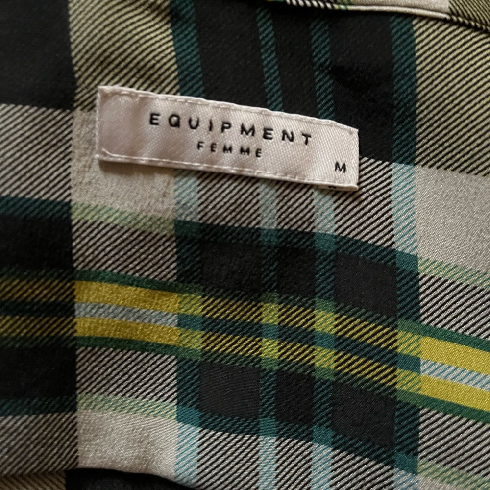 Equipment Femme Silk Plaid Button-Down Blouse – M - Picture 3 of 4
